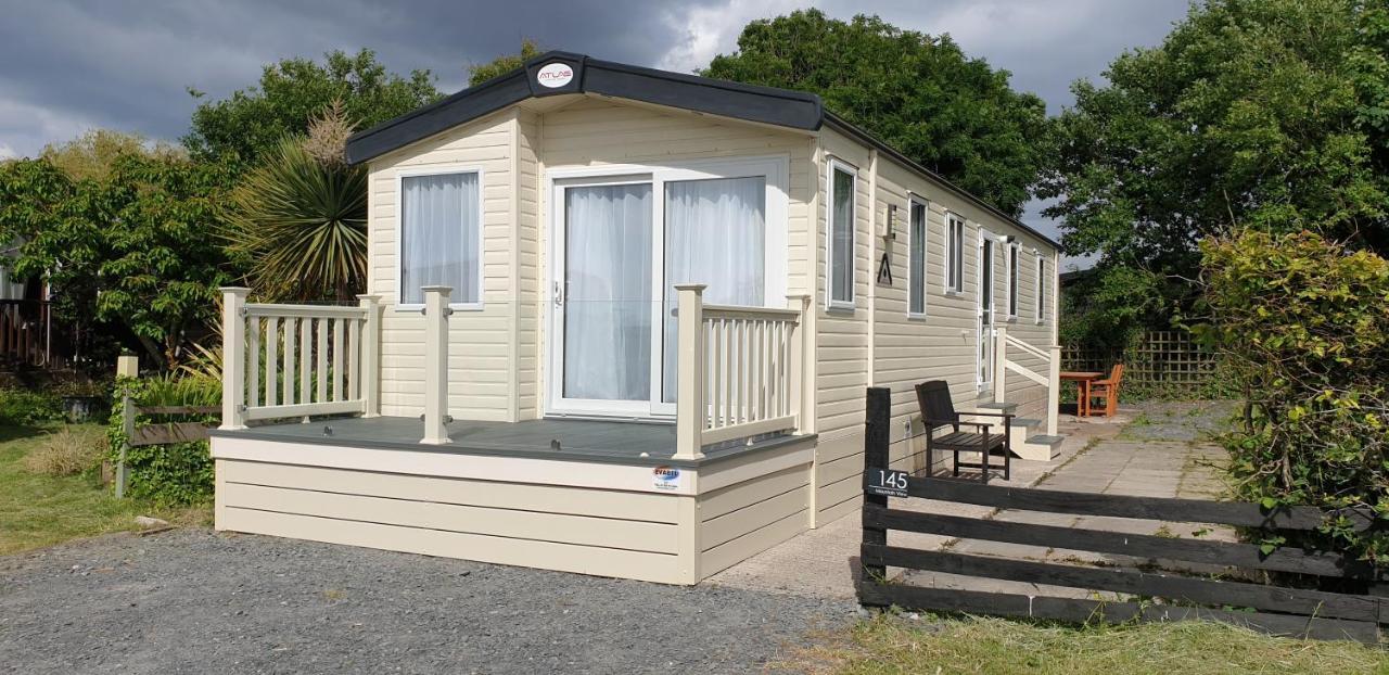 Port Haverigg Marina Village มิลลอม ภายนอก รูปภาพ